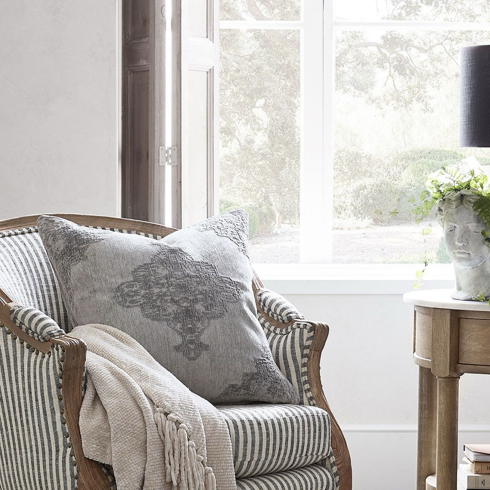 New Pottery Barn Maddie Medallion Embroidered Pillow Cover, Gray Wash, 22” RARE